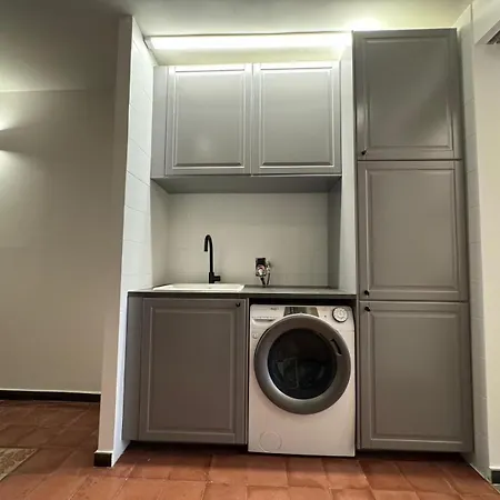 Macrhome Apartment *