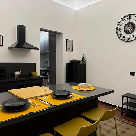 Macrhome Apartment