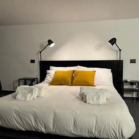 Macrhome Apartment