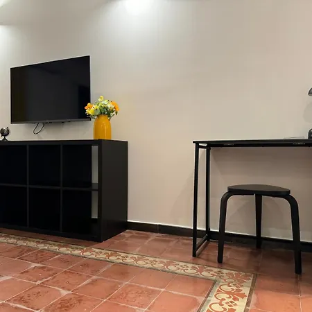Macrhome Apartment *
